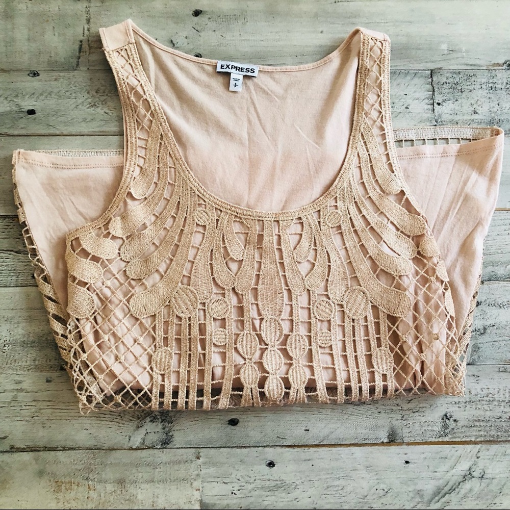 2 Tank Tops - Picture 4 of 8
